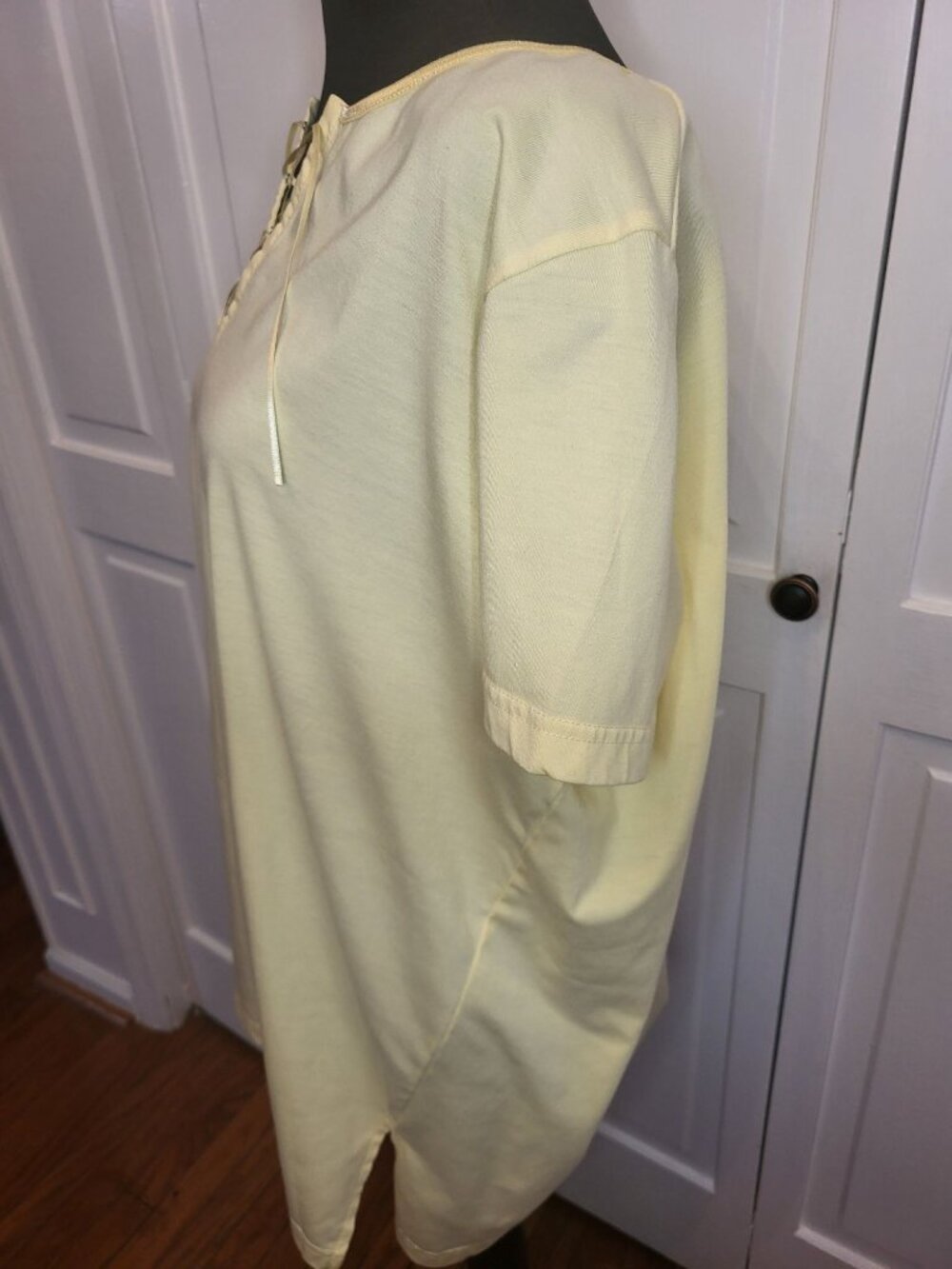 Only Necessities Butter Yellow Lace Up Tunic Tee L Preppy Nautical Retro Cottage - Picture 4 of 8